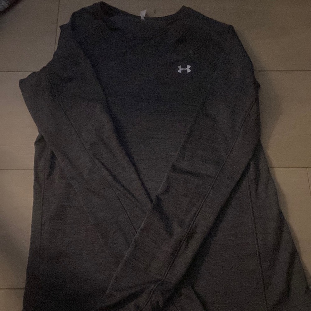 Under armor shirt